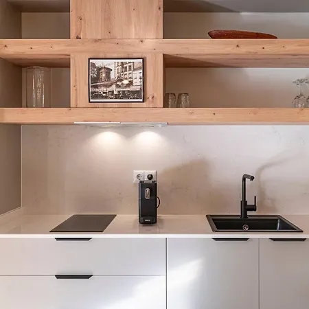 Renovated In 2024 - With Pool And Parking Apartmán *