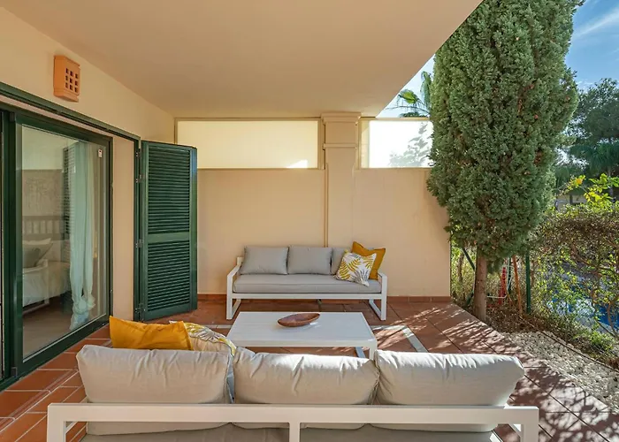 Renovated In 2024 - With Pool And Parking Apartment Marbella