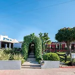 Renovated In 2024 - With Pool And Parking