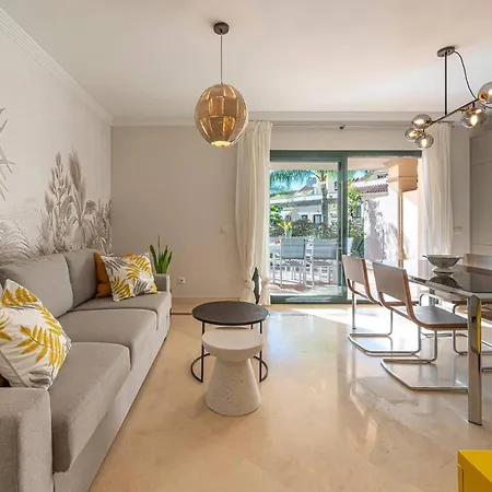 Renovated In 2024 - With Pool And Parking Appartement Marbella