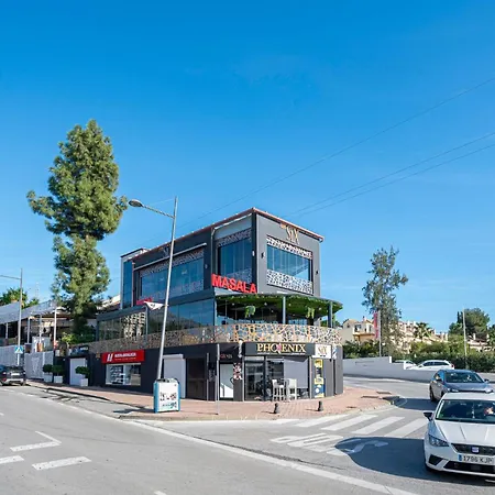 Renovated In 2024 - With Pool And Parking *