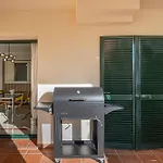 Renovated In 2024 - With Pool And Parking