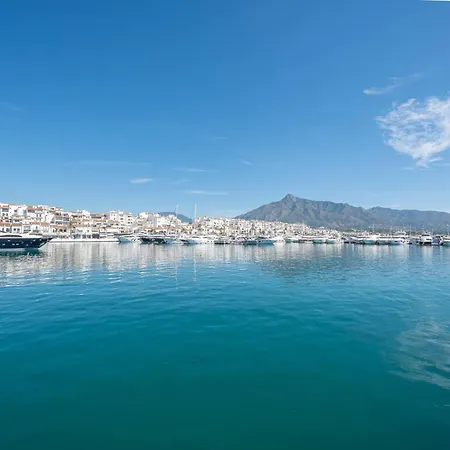 Renovated In 2024 - With Pool And Parking Appartement *